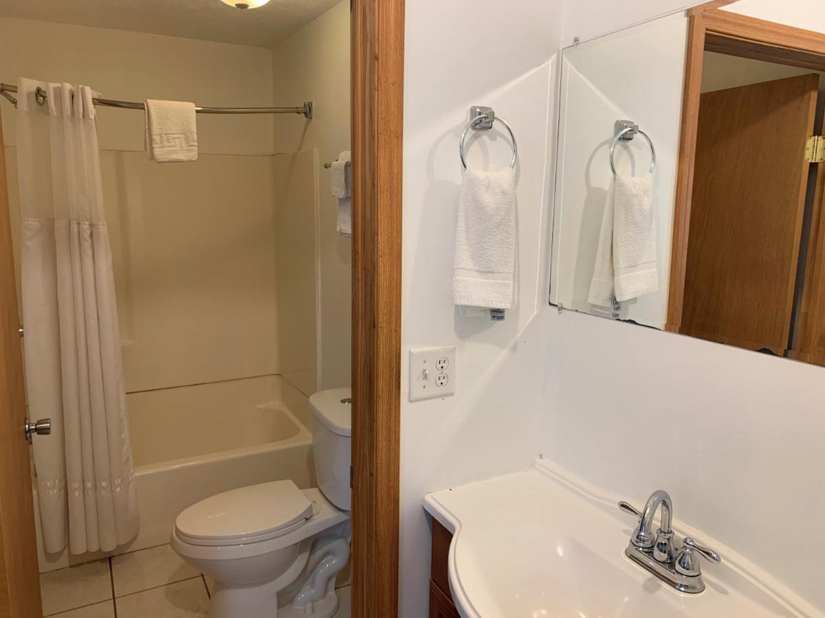 Haven Inn Glen Dale Εξωτερικό φωτογραφία